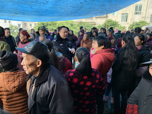 打擊虛假宣傳 虎頭鎮(zhèn)叫停非法聚會(huì)營銷