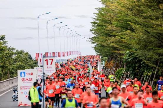 突出重圍！特步如何成為國內(nèi)運動品牌的馬拉松營銷之王？
