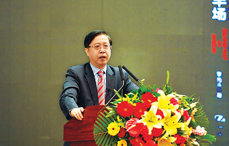 2019甘肅品牌論壇特邀嘉賓發言摘要 中國經濟的下半場——品牌創新與新財富革命 中央電視臺品牌顧問、著名品牌戰略專家 李光斗